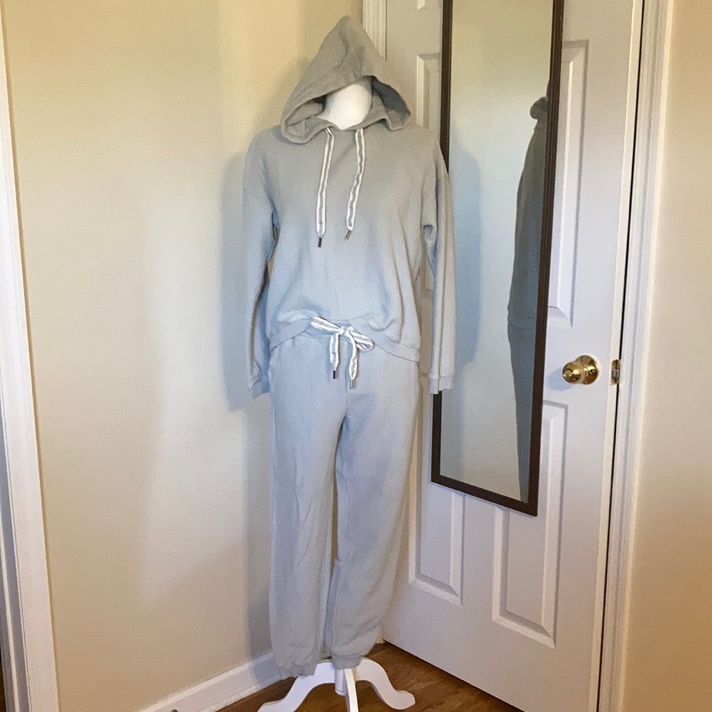 Corded aerie set
